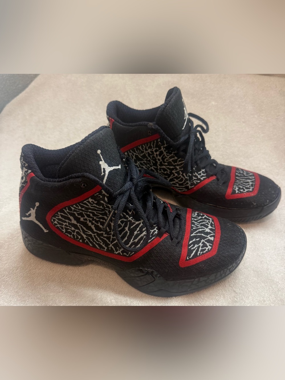 Jordan Air Jordan 29 Black/Gym Red Mid Top Basketball Sneaker Men’s Size 8.5